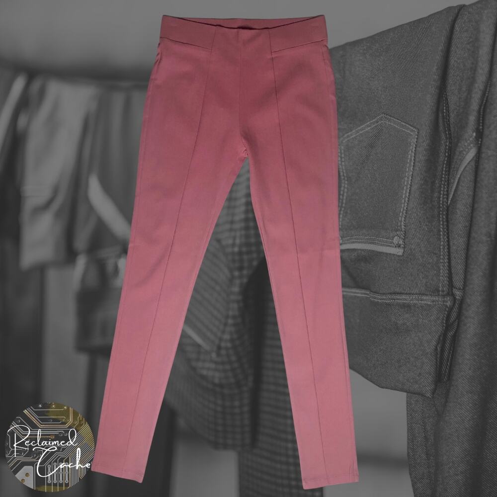 Chocolate u.s.a. Mauve Skinny Leg Pants - Size Small